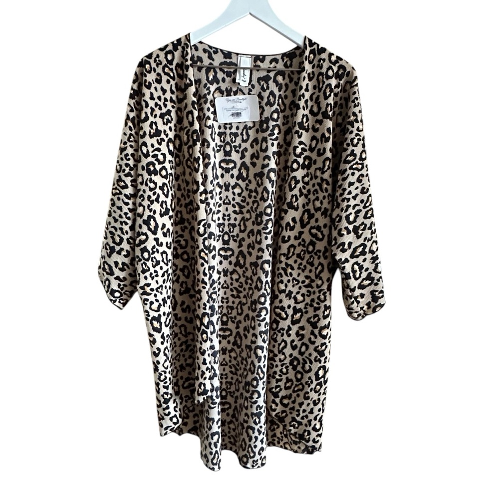 Boutique Lovely J Wildly Free Taupe Leopard Print Kimono Cardigan Nwt Wo…